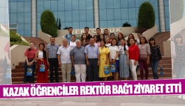 Kazak öğrenciler Rektör Bağ’ı ziyaret etti