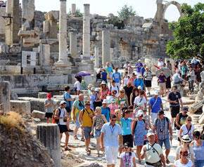 Efes, aynı anda 15 bin ziyaretçi kabul ediyor