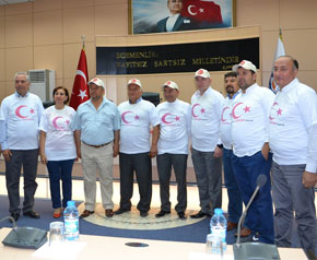 MHP'li Meclis üyelerinden Bayraklı Protesto
