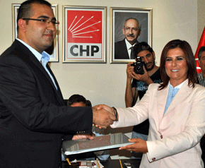 Meclis toplantısına katılmayan başkan CHP’nin açılışında ortaya çıktı