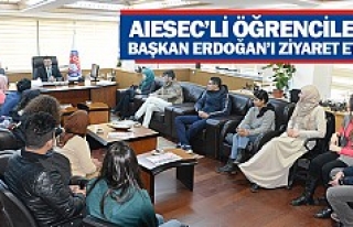 AIESEC’li öğrenciler Başkan Erdoğan’ı ziyaret...