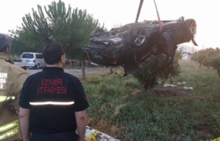 Esrarengiz kaza:2 ölü 1 yaralı