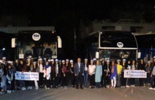 Pamukkale Belediyesi öğrencileri İstanbul’a yolladı