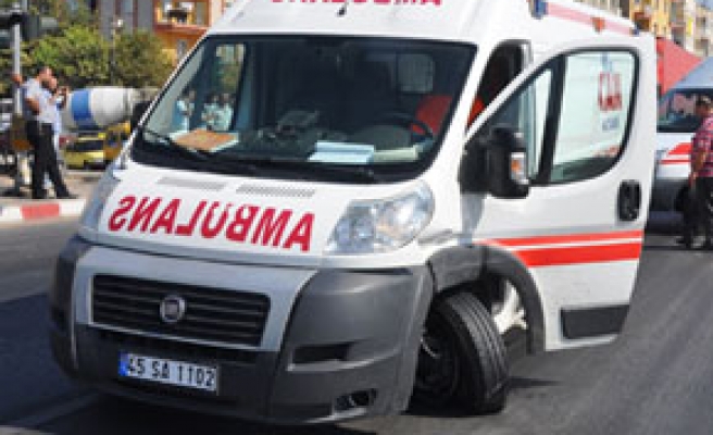 Turgutlu’da ambulans kazası
