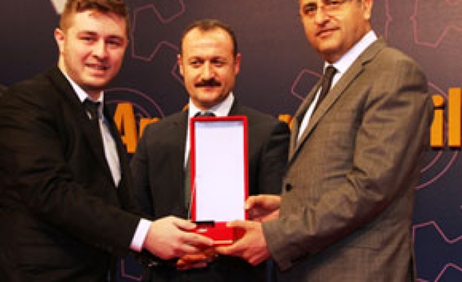 Vali Demir, “Türkiye’nin en zengin üç ilinden biriyiz”