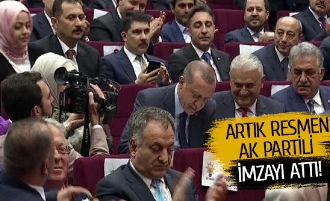 Cumhurbaşkanı Erdoğan AK Parti’ye resmen üye oldu