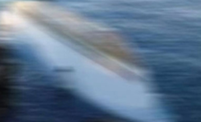 Menderes nehri'nde bot alabora oldu, üsteğmen kayıp
