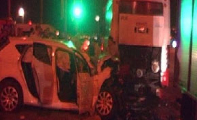 Marina Kavşağında kaza: 2 ölü, 1 yaralı