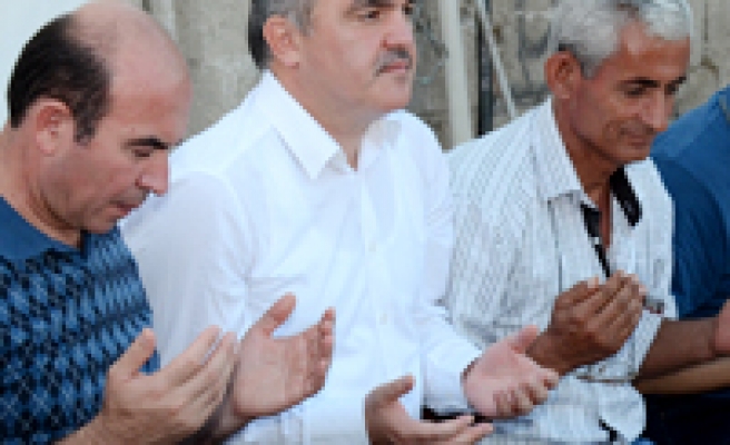 Pamukkale Belediyesi şehidini unutmadı